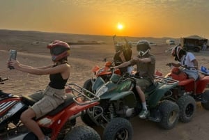 Marrakech: Agafay Desert Quad Biking Tour with Dinner & Show