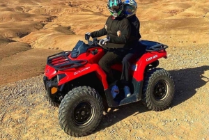 Marraquexe: quadriciclo no deserto de Agafay, passeio de camelo e jantar com espetáculo