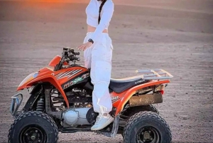 Marraquexe: quadriciclo no deserto de Agafay, passeio de camelo e jantar com espetáculo