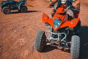 Marraquexe: quadriciclo no deserto de Agafay, passeio de camelo e jantar com espetáculo