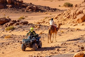 Marrakech : balade en quad et à dos de chameau dans le désert d'Agafay avec dîner-spectacle