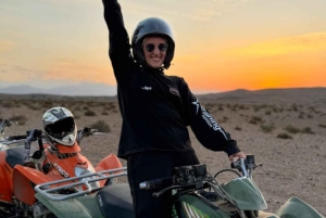 Marraquexe: passeios de moto-quatro e camelo no deserto de Agafay com espetáculo e jantar