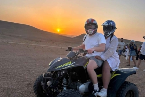 Marraquexe: passeios de moto-quatro e camelo no deserto de Agafay com espetáculo e jantar