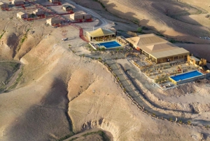 Marrakech: Agafay Desert Retreat, Tent, Diner, Show & Zwembad
