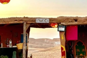 Marraquexe: Jantar com espetáculo no Agafay Desert Sunnet