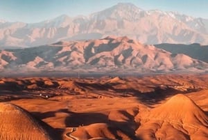 Marrakech: Puesta de sol en Agafay con cena, espectáculo y música tuareg