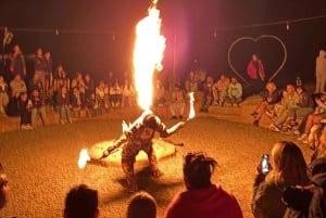 Marrakech : Dîner au coucher du soleil à Agafay avec musique et spectacle de feu