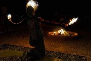 Marrakech : Dîner au coucher du soleil à Agafay avec musique et spectacle de feu