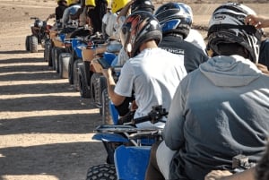 Marrakech: quad al tramonto nel deserto di Agafay con cena e spettacolo
