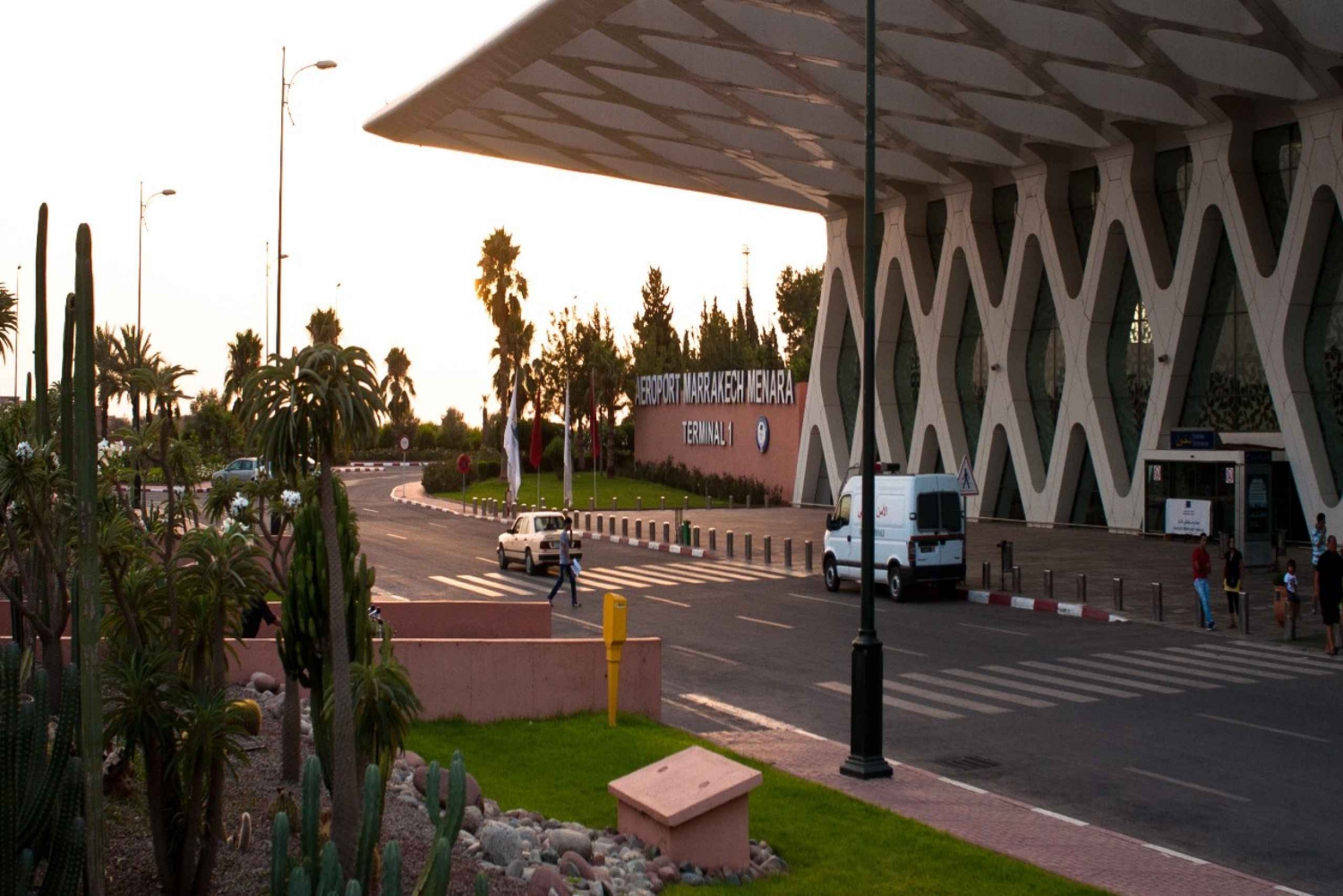 Marrakech: Airport-to-Hotel One-Way Transfer