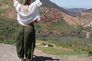 マラケシュ：アトラス山、ベルベルの 3 つの渓谷、アガファイ砂漠