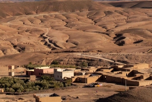 マラケシュ：アトラス山、ベルベルの 3 つの渓谷、アガファイ砂漠