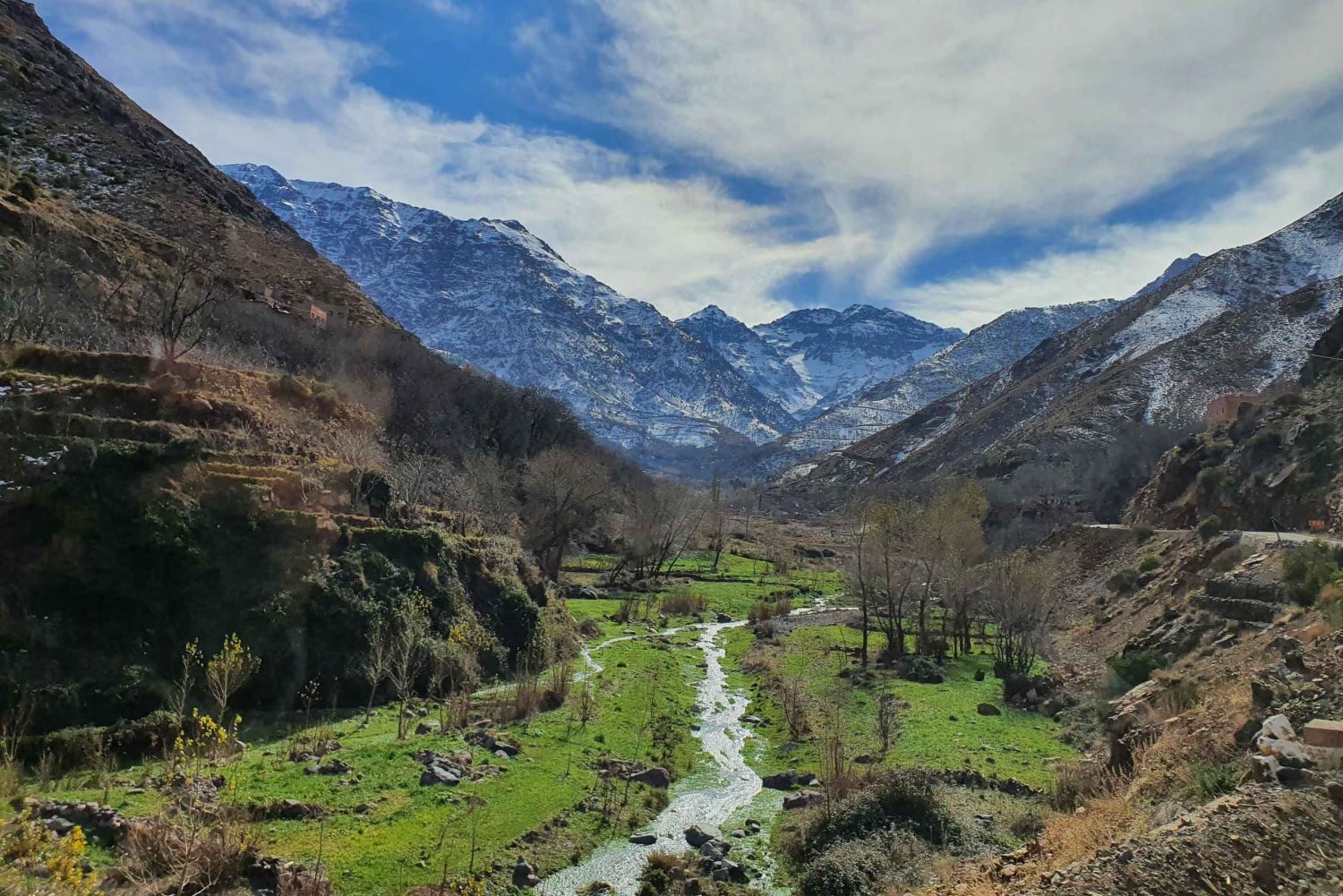 Marrakech: Montagne dell'Atlante, deserto di Agafay, cascata e pranzo