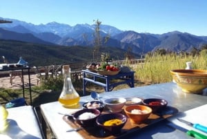 Marrakech: Clase de cocina en el Atlas con una familia bereber