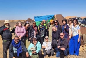 Marrakech : Excursion d'une journée dans les montagnes de l'Atlas et dîner au désert d'Agfay