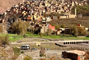 Marrakech : randonnée dans les montagnes et les vallées de l'Atlas avec déjeuner