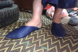 Marraquexe: Oficina de fabrico de babouches na Medina