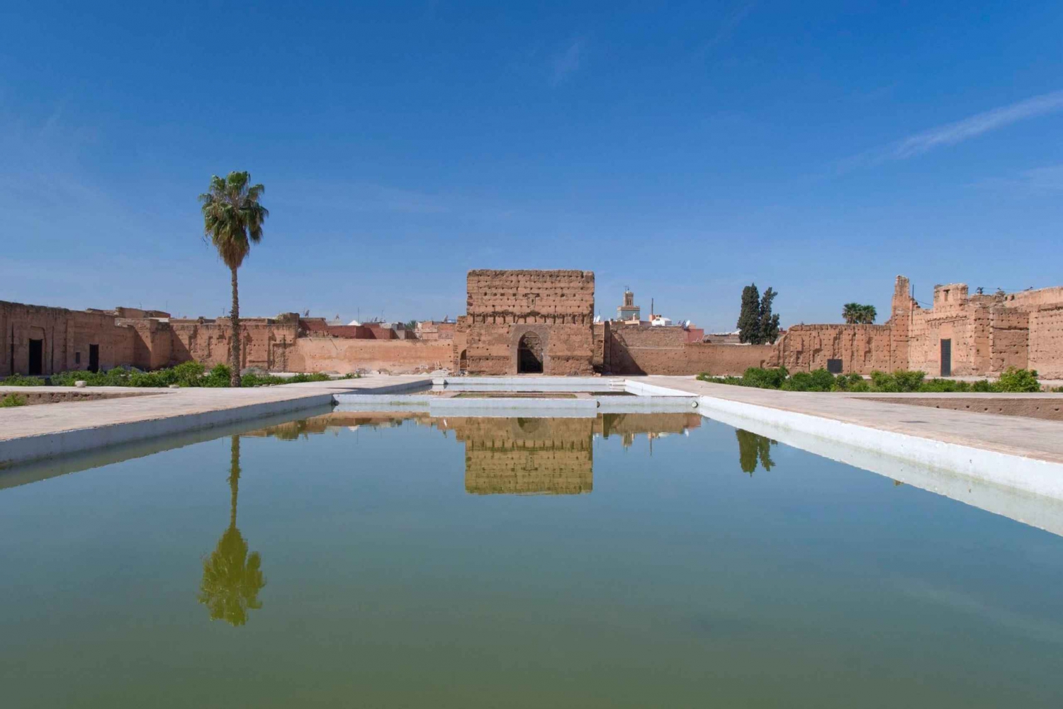 Marrakech: Bahia & Badi Palaces & Saadian Tombs Guided Tour