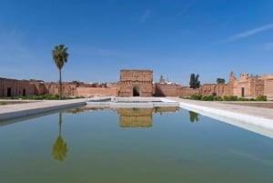 Marrakech : Visite guidée des palais Bahia et Badi et des tombeaux Saadiens