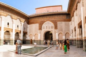 Marrakech: Bahia Palace, Madrasa Ben Youssef and Medina Tour