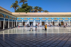 Marrakech: Bahia Palace, Secret Garden, Souk and Medina Tour