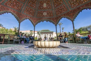 Marrakech: Bahia Palace, Secret Garden, Souk and Medina Tour