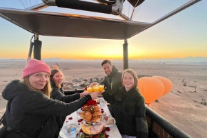 Marrakech: Ballonfahrt, Berberfrühstück und Kamelritt