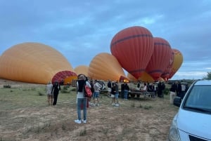 Marrakech: Volo in mongolfiera con colazione berbera e giro in cammello