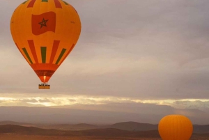 Marrakech: Volo in mongolfiera con colazione berbera e giro in cammello