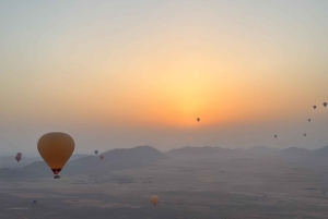 Marrakech: Volo in mongolfiera con colazione berbera e giro in cammello