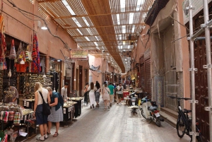 Marrakech: Ben Youssef Medersa, Le Jardin Secret & Souk-tur