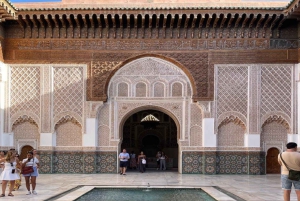 Marrakech: Ben Youssef, hemmelig hage og guidet tur i medinaen