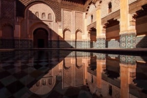 Marrakech: Ben Youssef, hemlig trädgård och Souks Walking Tour