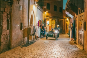 Marrakech by Night: 1h30 Sidecar with Street Food Tasting