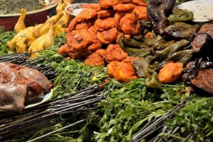 Marrakesz nocą: wycieczka piesza z degustacją potraw z lokalnym przewodnikiem