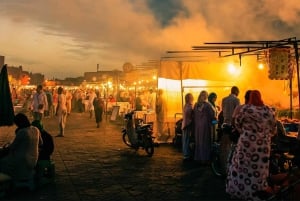 Marrakech by Night with Locals (La nuit à Marrakech avec les habitants)