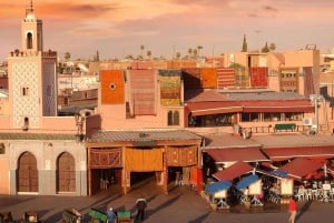 Marrakech by Night with Locals (La nuit à Marrakech avec les habitants)