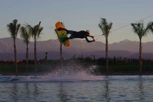 Marrakech : pratique du wakeboard câble