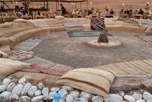 Marrakech: Kamel- och fyrhjulingstur med solnedgång, middag och show