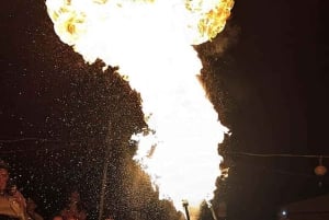 Marrakech: paseo en camello, cena, piscina y espectáculo de fuego en Agafay