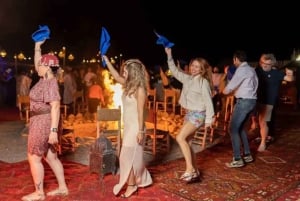 Marrakech: paseo en camello, cena, piscina y espectáculo de fuego en Agafay