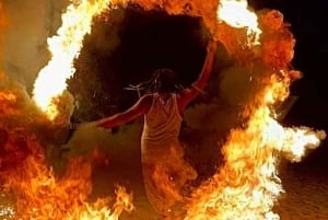 Marrakech: paseo en camello, cena, piscina y espectáculo de fuego en Agafay