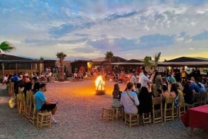 Marrakech: paseo en camello, cena, piscina y espectáculo de fuego en Agafay