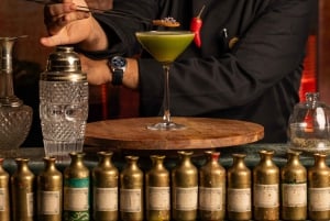 Marrakech: Degustación de cócteles, coctelería y tapas marroquíes.