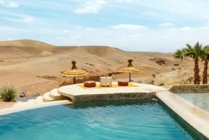 Marrakech: Marrakec: Day Pass in The Desert, uima-allas ja lounas.