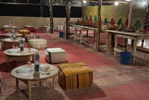 Wüste von Marrakesch: Agafay Desert Sunset Dinner Show