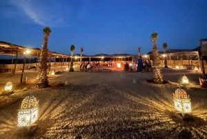 Deserto di Marrakech: Cena spettacolo al tramonto nel deserto di Agafay