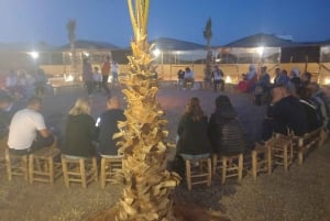 Deserto di Marrakech: Cena spettacolo al tramonto nel deserto di Agafay