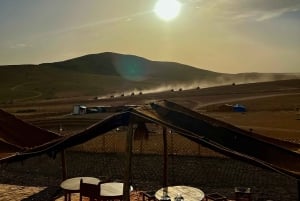 Marrakech : quad dans le désert d'Agafay, balade à dos de chameau et dîner-spectacle