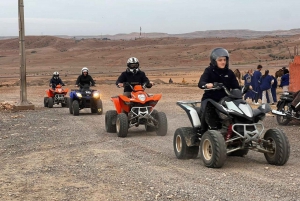 Depuis Marrakech : quad dans le désert, thé et dîner